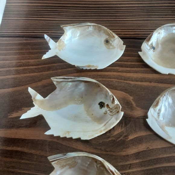 Set Of 8 Hand Carved Abalone Flounder Fish Trinket Tray Fish Decor - Picture 5 of 6